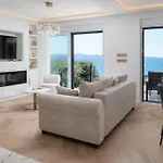 Luxurious In Holiday home *