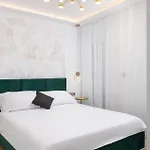 Luxurious In Holiday home