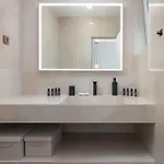 Holiday home Luxurious In
